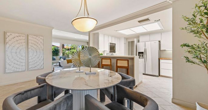 Dining room, Interior, Kitchen, Pendant Lights