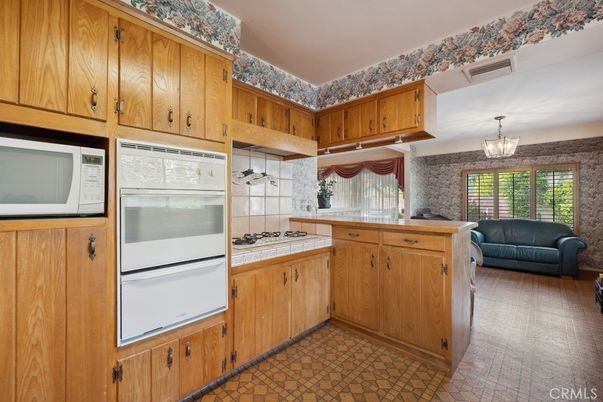 Chandelier, Interior, Kitchen
