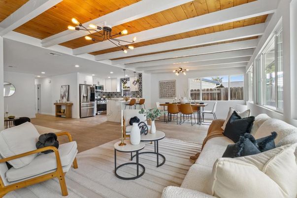 Dining room, Interior, Kitchen, Living room, Stainless Steel Appliances, Wooden Beams, Wooden Ceilings, Wood Texture Flooring