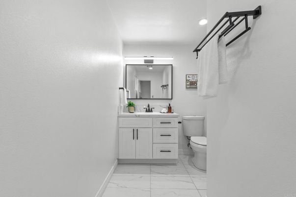Bathroom, Interior, Marble, Recessed Lighting