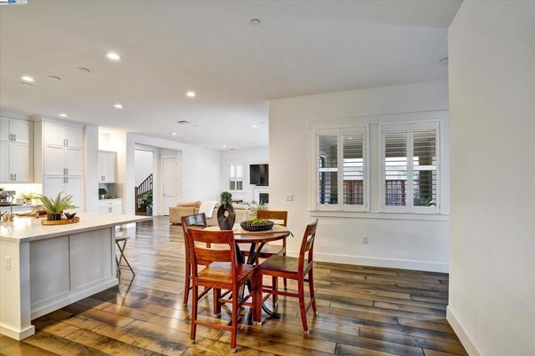Dining room, Interior, Kitchen, Recessed Lighting, Wood Texture Flooring