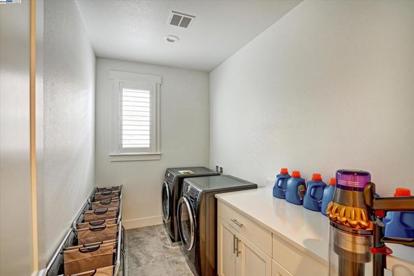 Interior, Recessed Lighting, Washer