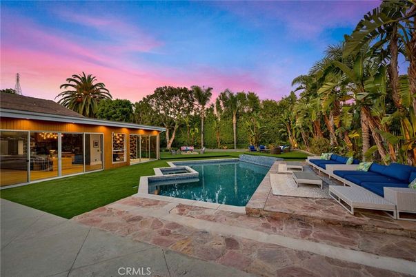 Backyard, Exterior, Pool