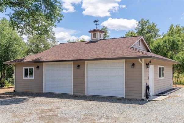 Detached Garage, Exterior