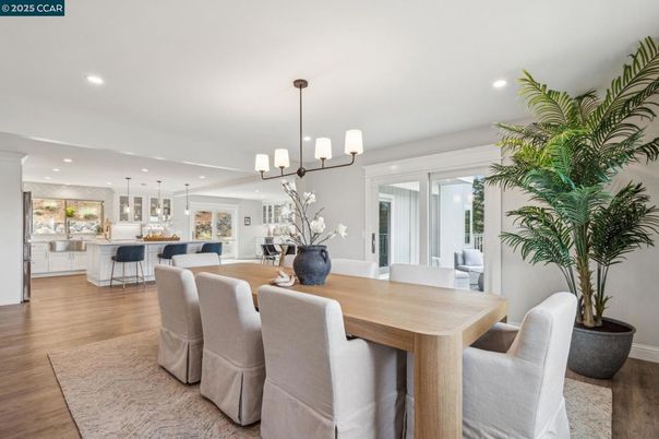 Dining room, Interior, Kitchen, Pendant Lights, Recessed Lighting, Wood Texture Flooring