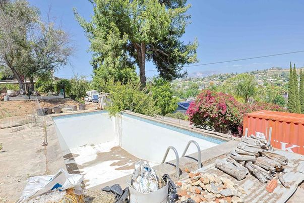 Backyard, Exterior, Pool