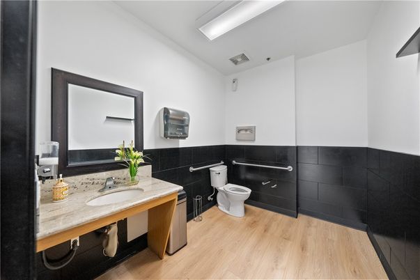 Bathroom, Dual Sink Vanities, Interior, Wood Texture Flooring
