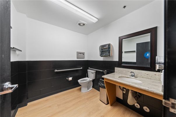 Bathroom, Dual Sink Vanities, Interior, Wood Texture Flooring