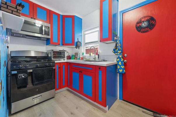Interior, Kitchen, Stainless Steel Appliances, Wood Texture Flooring