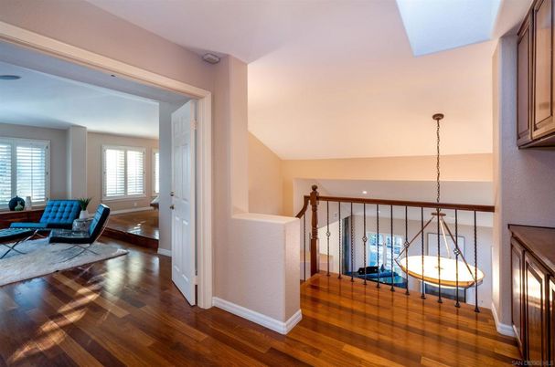 Interior, Living room, Pendant Lights, Recessed Lighting, Wood Texture Flooring