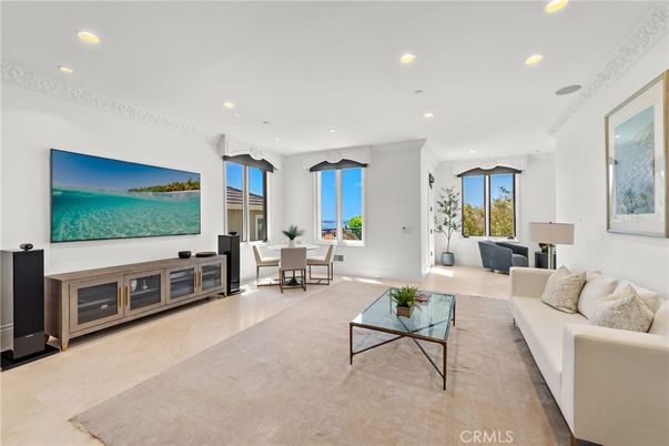 Dining room, Interior, Living room, Recessed Lighting