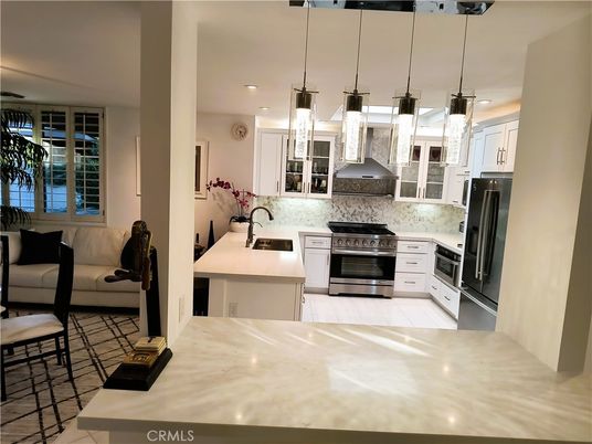 Interior, Kitchen, Pendant Lights, Recessed Lighting, Stainless Steel Appliances