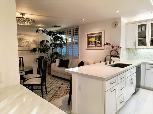 Interior, Kitchen, Living room, Recessed Lighting, Water