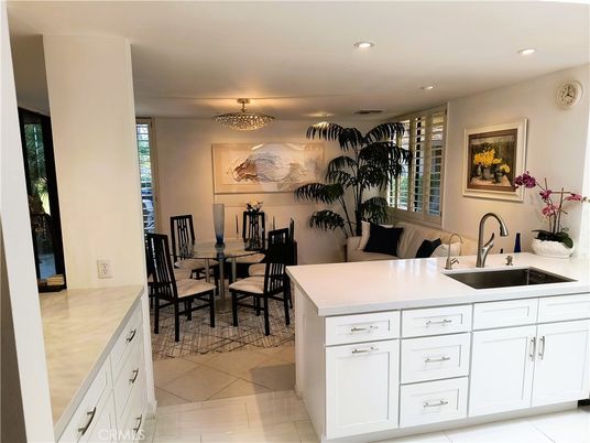 Dining room, Interior, Recessed Lighting