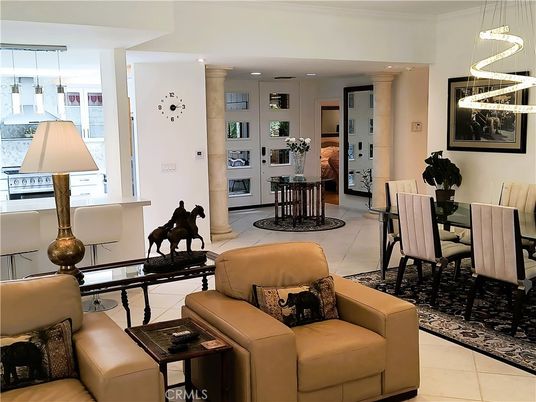 Dining room, Interior, Living room, Pendant Lights, Recessed Lighting