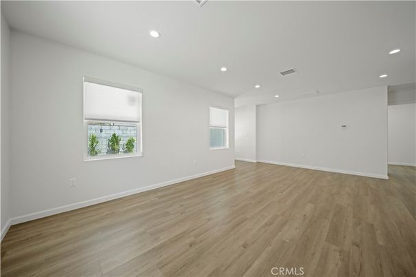 Empty room, Interior, Recessed Lighting, Wood Texture Flooring