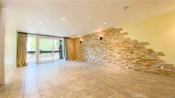 Empty room, Interior, Recessed Lighting, Stone Walls