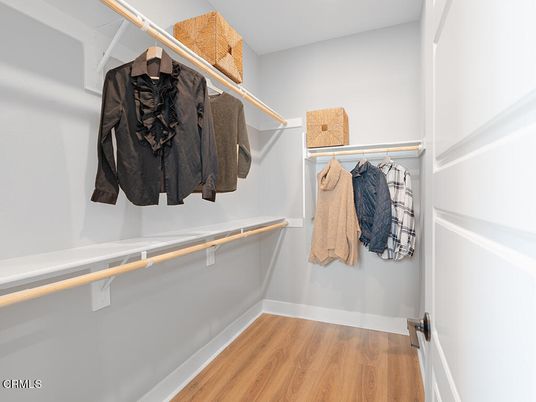 Interior, Walk-in Closets, Wood Texture Flooring