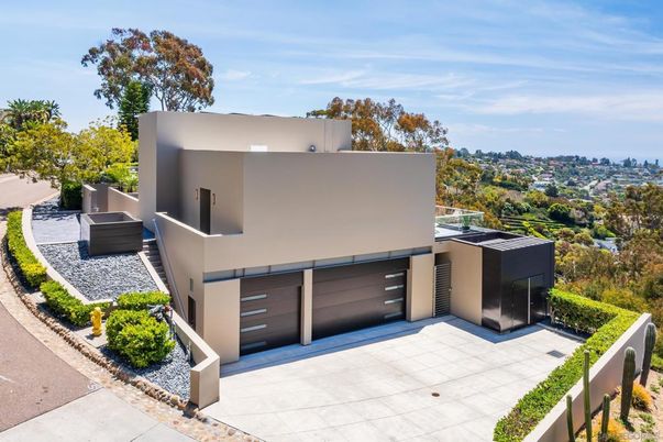 Attached, Exterior, Facade, Modern