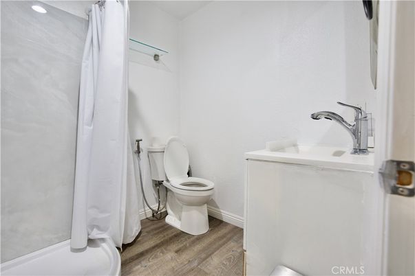 Bathroom, Interior, Recessed Lighting, Wood Texture Flooring