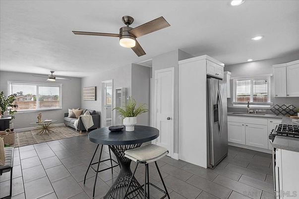 Dining room, Interior, Kitchen, Recessed Lighting, Stainless Steel Appliances