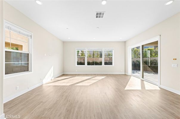 Empty room, Interior, Recessed Lighting, Wood Texture Flooring