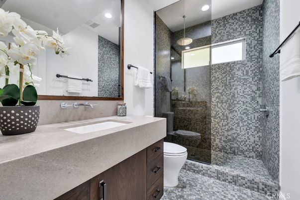 Bathroom, Glass Shower, Interior, Pendant Lights, Recessed Lighting