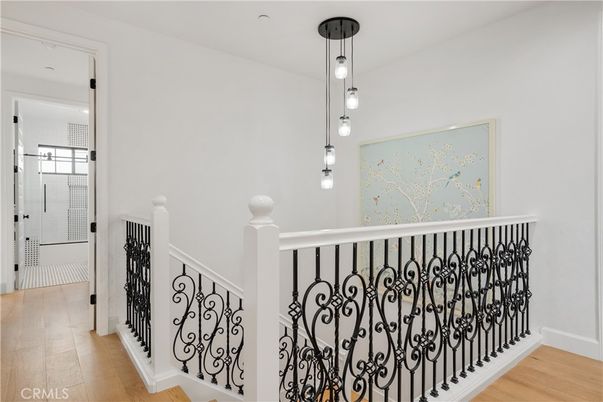 Interior, Pendant Lights, Wood Texture Flooring