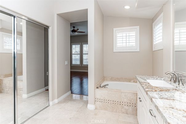 Bathroom, Interior, Recessed Lighting, Wood Texture Flooring