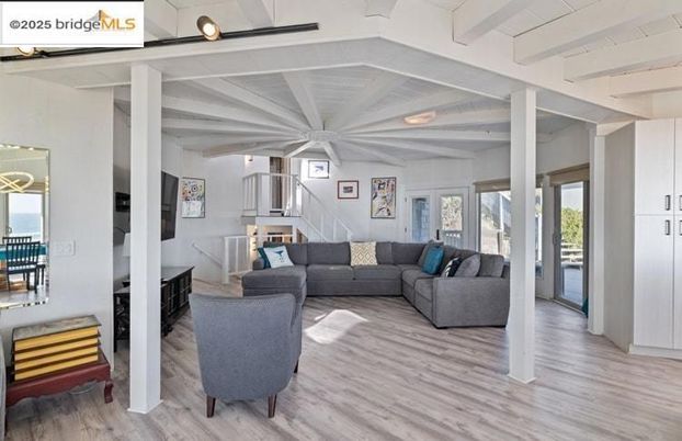 Interior, Kitchen, Living room, Pendant Lights, Wood Texture Flooring