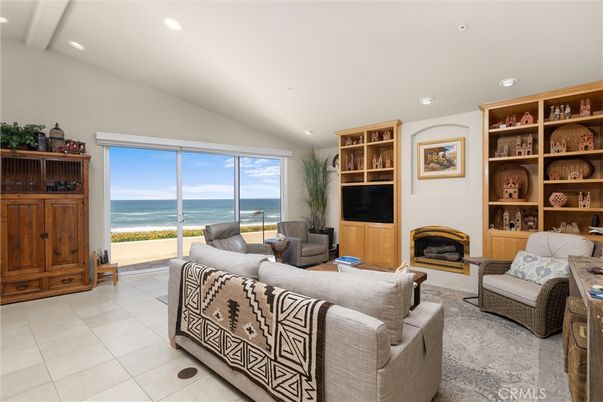 Interior, Living room, Recessed Lighting, Water