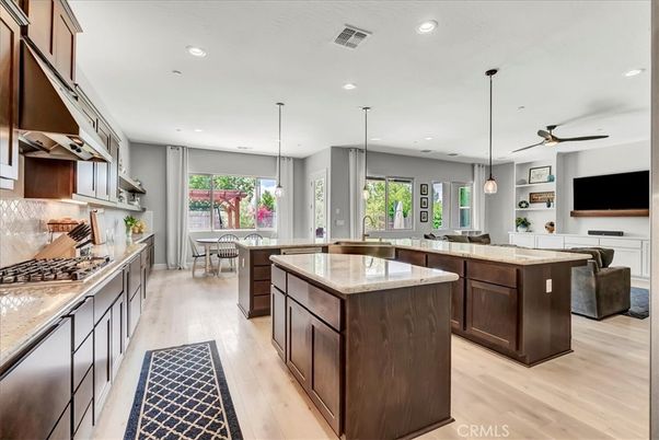 Dining room, Interior, Kitchen, Pendant Lights, Recessed Lighting, Wood Texture Flooring