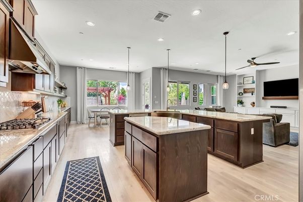 Dining room, Interior, Kitchen, Pendant Lights, Recessed Lighting, Wood Texture Flooring