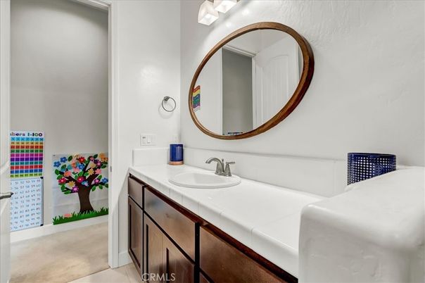 Bathroom, Interior, Tile Countertops