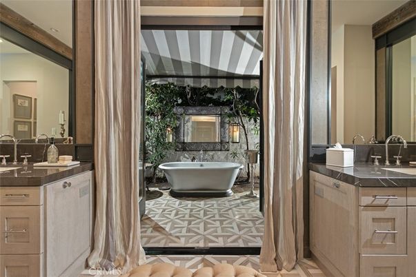Bathroom, Dual Sink Vanities, Free Standing Baths, Interior