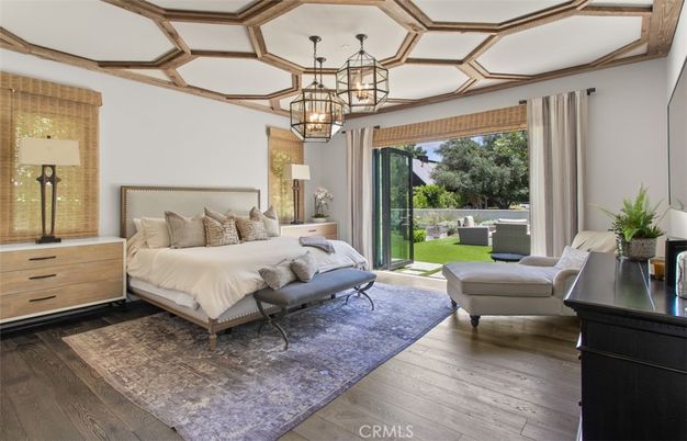 Bedroom, Chandelier, Interior, Pendant Lights, Wood Texture Flooring