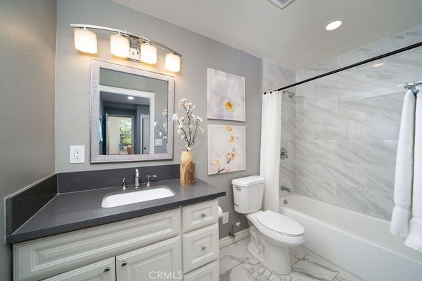 Bathroom, Interior, Marble, Marble Walls, Recessed Lighting