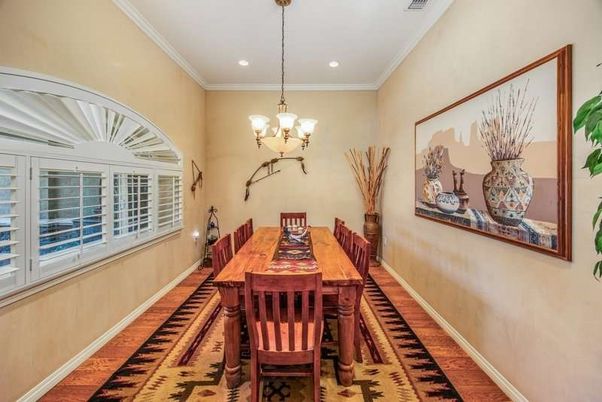 Chandelier, Dining room, Interior, Recessed Lighting, Wood Texture Flooring