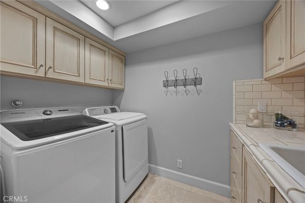 Interior, Recessed Lighting, Washer