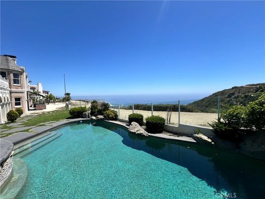 Exterior, Pool, Water