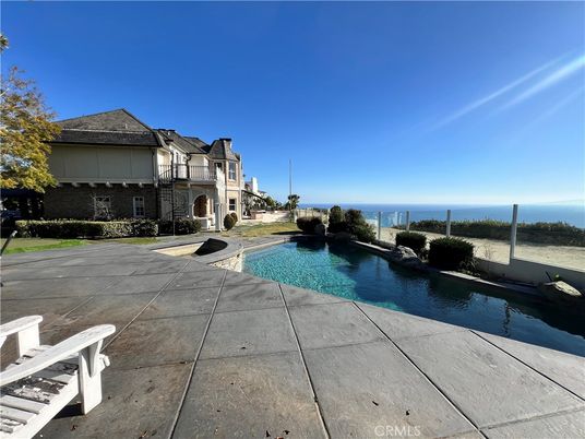 Exterior, Pool, Water