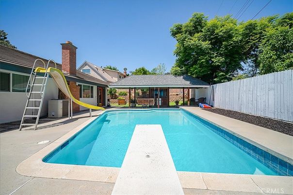 Exterior, Playground, Pool