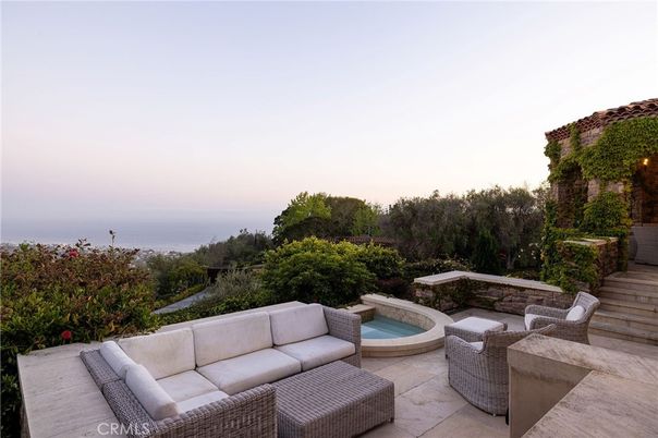 Exterior, Pool, Water