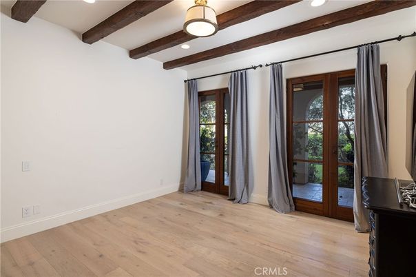 Empty room, Interior, Recessed Lighting, Wooden Beams, Wood Texture Flooring
