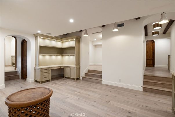 Interior, Pendant Lights, Recessed Lighting, Wood Texture Flooring
