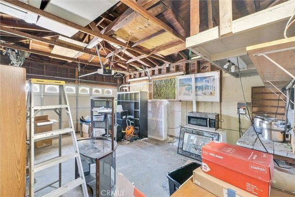 Fireplace, Interior, Wooden Beams