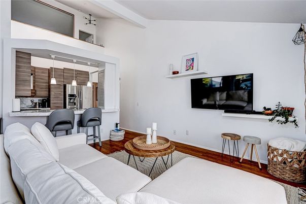 Interior, Kitchen, Living room, Pendant Lights, Stainless Steel Appliances, Wood Texture Flooring
