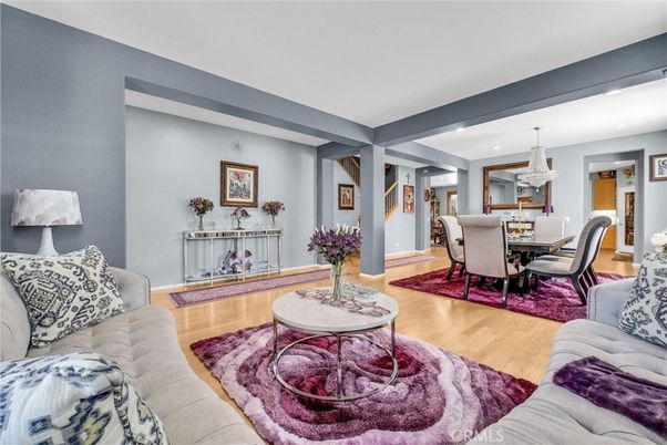 Chandelier, Dining room, Interior, Living room, Recessed Lighting, Wood Texture Flooring