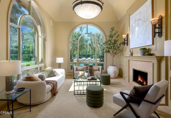 Fireplace, Interior, Living room