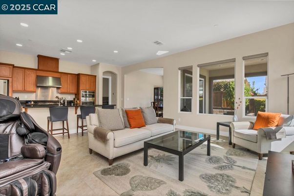 Interior, Kitchen, Living room, Recessed Lighting, Stainless Steel Appliances